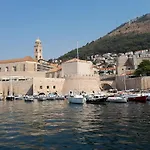 Juliette\'s Palace Studios