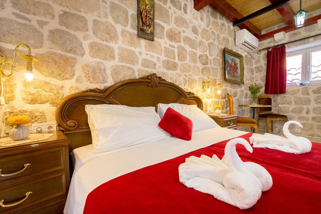 Juliette's Palace