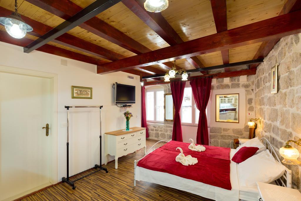 Juliette's Palace Apartment *