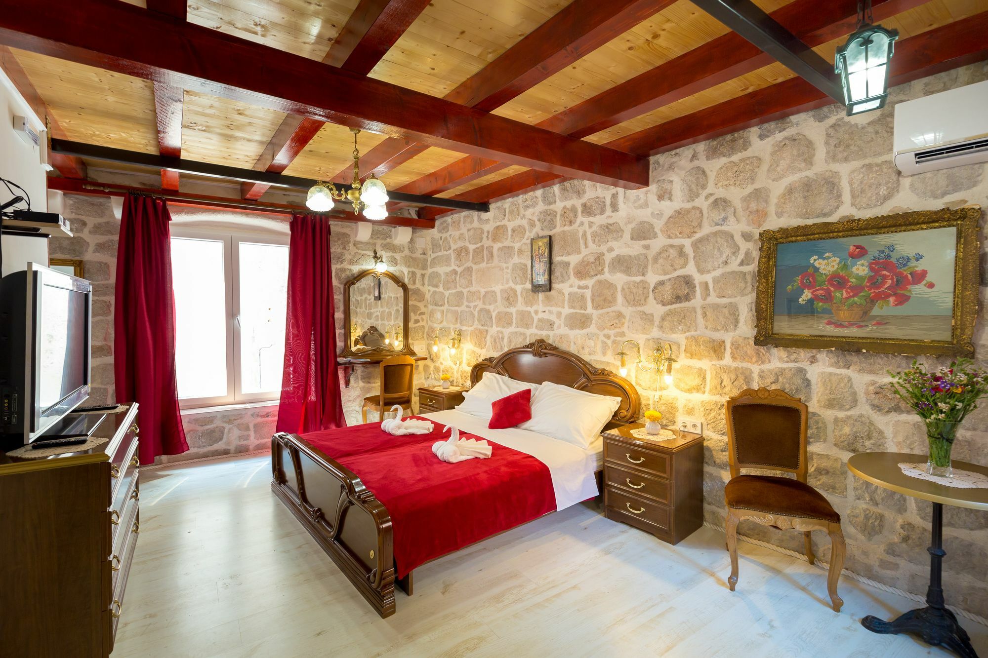 Juliette's Palace *